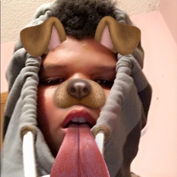 Meet your Posher, Lorenzo - Picture 1 of 1